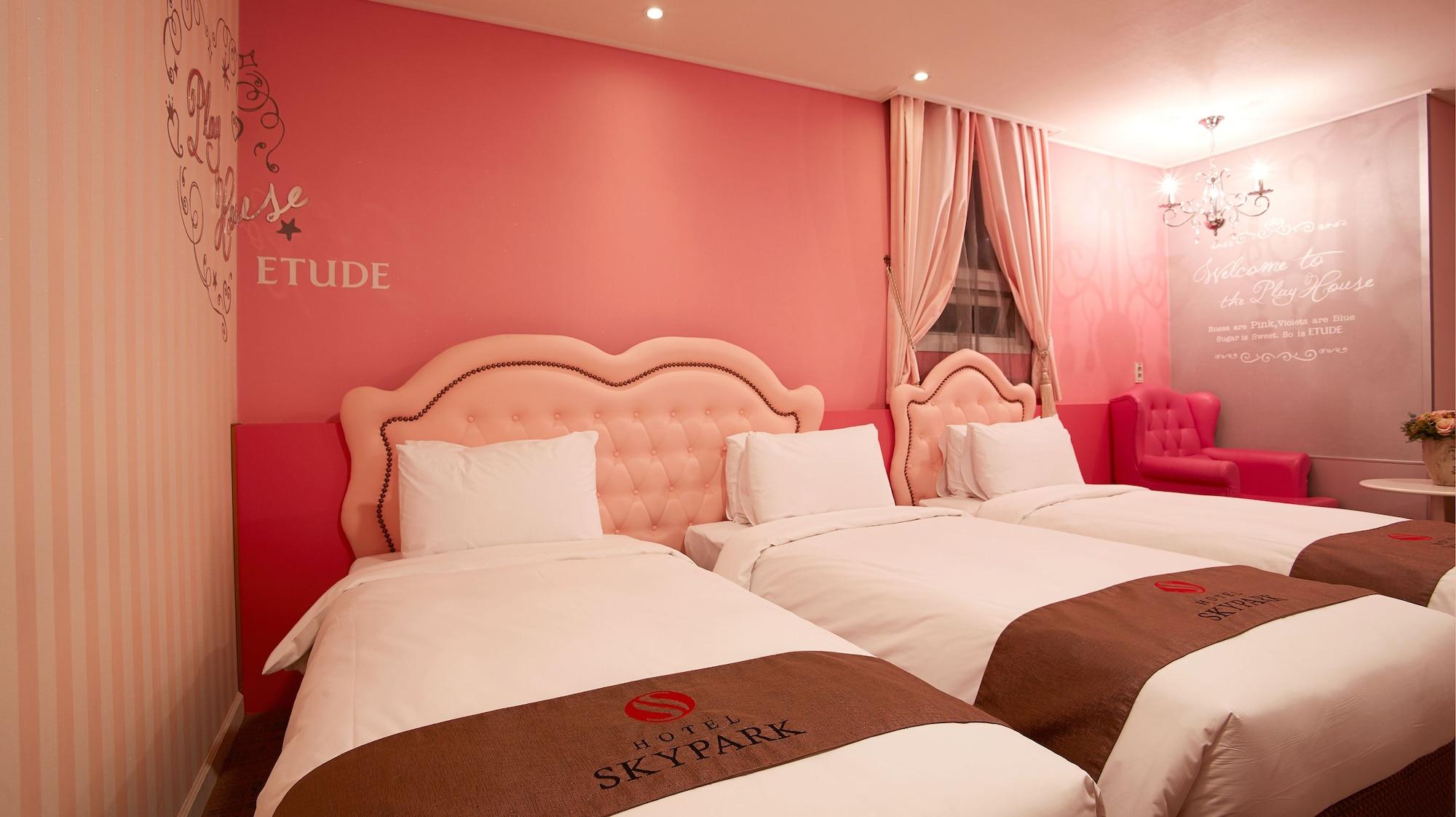 Hotel Skypark Myeongdong 3 Seoul Exterior photo