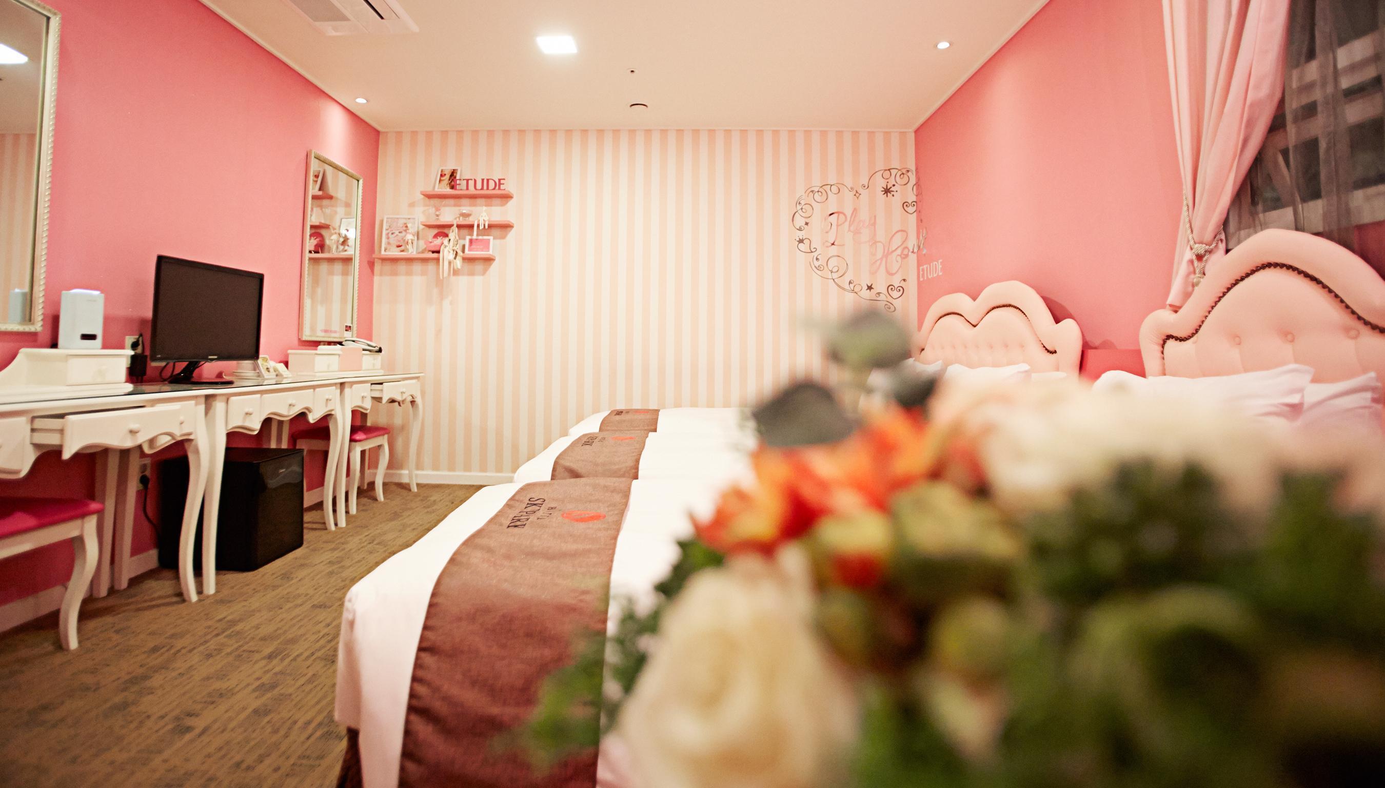 Hotel Skypark Myeongdong 3 Seoul Exterior photo