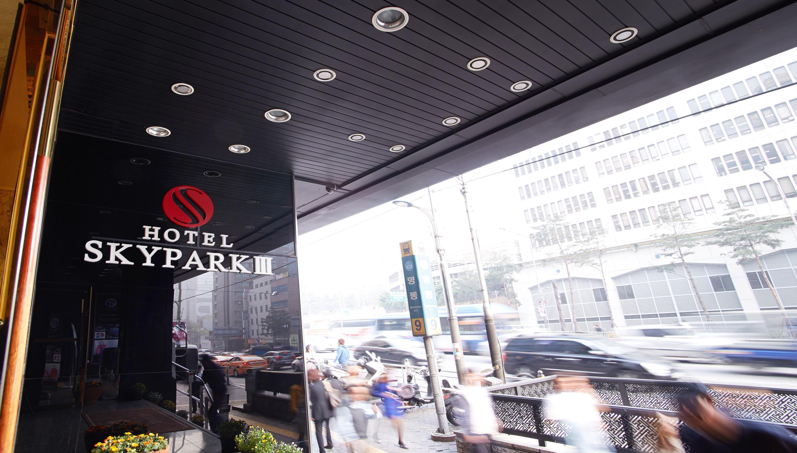 Hotel Skypark Myeongdong 3 Seoul Exterior photo